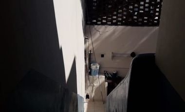 Casa. con Patio y Terraza