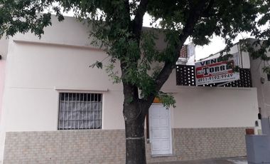 Casa. con Patio y Terraza