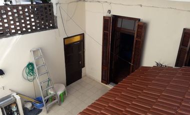 Casa. con Patio y Terraza