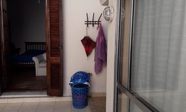 Casa. con Patio y Terraza