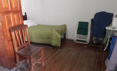 Casa. con Patio y Terraza