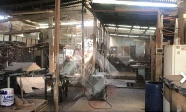 Local Comercial en Venta en Av.Quilin/Ramon Cruz