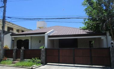 House for rent in Cebu City, STo. Nino Village 3-br with Lawn