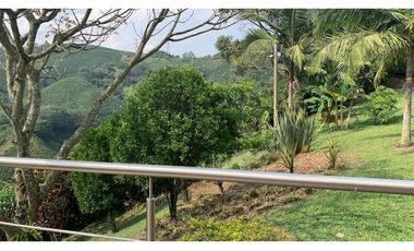 CASA CAMPESTRE  AMPLIA EN LA ESTRELLA SECTOR VARIANTE DE CALDAS