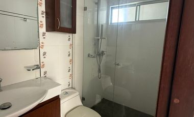 apartamento en arriendo en la 200. Cod A124401
