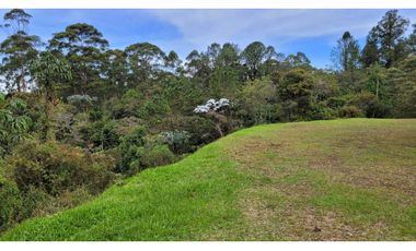 Venta de Lote En Unidad Cerrada Juanito Laguna El Retiro