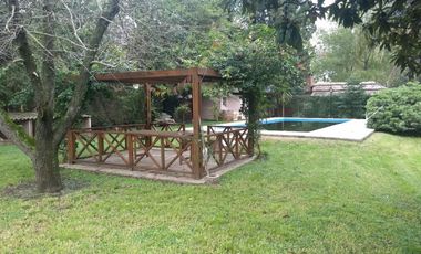 ACCESO OESTE MORENO ZONA RESIDENCIAL SOBRE 2500 m2. ARBOLADO SERVICIOS NOVOA PROPIEDADES