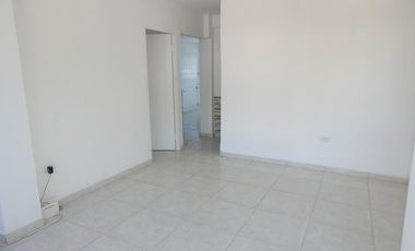 apartamento en venta en las moras. Cod V76786