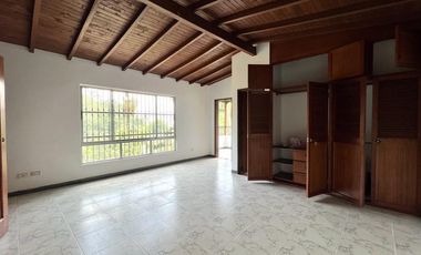 apartamento en venta en romeral. Cod V13614