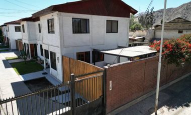 CASA EN ALAMEDA CON JUAN GODOY