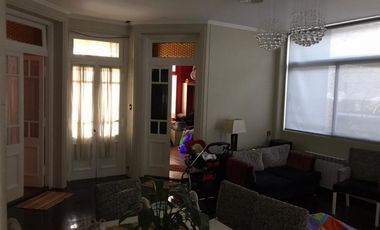 Casa de estilo en venta Temperley