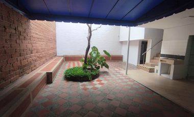 apartamento en arriendo en laureles. Cod A216067