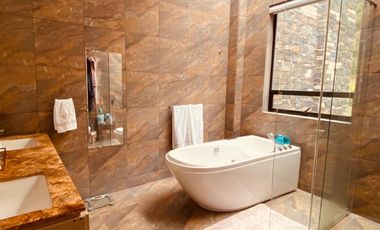 casa en arriendo en la calera. Cod A121133028