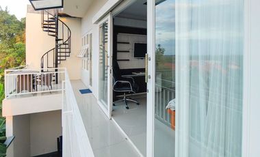 VILLA STRATEGIS DEKAT PUSAT WISATA BENOA BALI