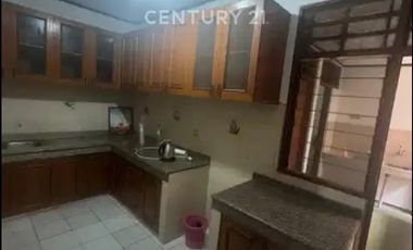 RUMAH DI JOHAR BARU COCOK UTK USAHA,  KANTOR ATAU TEMPAT TINGGAL