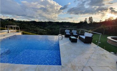 FINCA CON GLAMPING Y PISCINA CLIMATIZADA SAN VICENTE