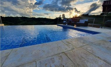 FINCA CON GLAMPING Y PISCINA CLIMATIZADA SAN VICENTE