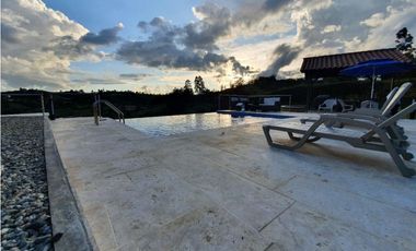 FINCA CON GLAMPING Y PISCINA CLIMATIZADA SAN VICENTE