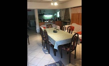 Casa en venta en Villa Luzuriaga