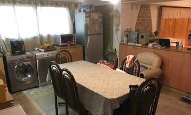 Casa en venta en Villa Luzuriaga