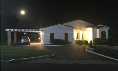 Venta de casa en San Carlos (Hacienda Pacífica) GTA