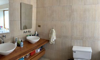 Casa en Venta en Antupiren / Casanova / Sendero Los Conejos J80