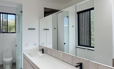 casa en arriendo en la calera. Cod A121133010