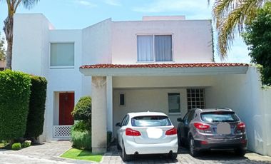 CASA EN RENTA  SANTA CRUZ GUADALUPE AMUEBLADA ZAVALETA PUEBLA