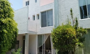 CASA EN RENTA  SANTA CRUZ GUADALUPE AMUEBLADA ZAVALETA PUEBLA