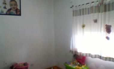 Chalet 3 Ambientes con entrada de auto