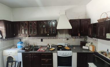 Casa en venta en Moron Sur