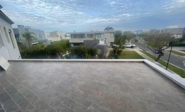Casa en venta en Nuevo Quilmes