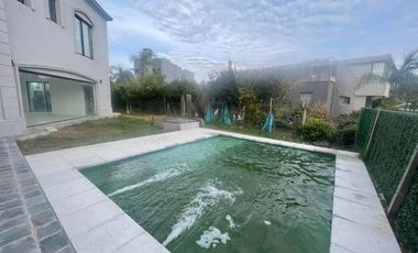 Casa en venta en Nuevo Quilmes