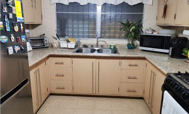 Se Vende Casa en Altos Del Chase $ 375 K