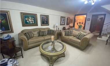 Se Vende Casa en Altos Del Chase $ 375 K