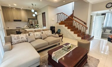 FULL Furnished rumah the Greenwich BSD City