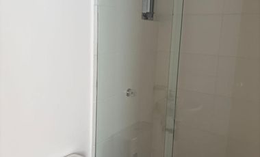 apartamento en arriendo en prados del este. Cod A3423