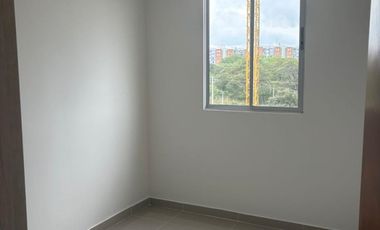 apartamento en arriendo en prados del este. Cod A3423