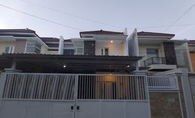 Dijual & Disewakan Rumah Baru Renov Siap Huni Di Greenlake Wonorejo