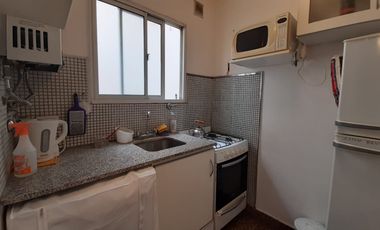 Alquiler temporario - Departamento · 2 ambientes c/ balcón saliente · Lamadrid 2252