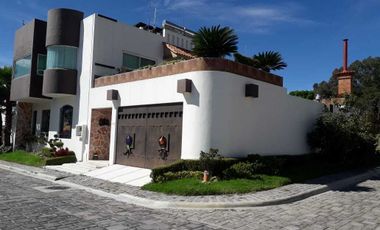 Casa en venta con alberca jacuzzi temazcal 7 recamaras San pedro Cholula Puebla