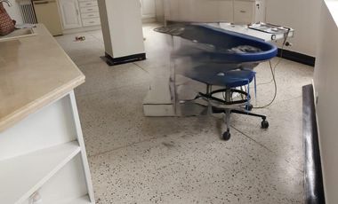 oficina en arriendo/venta en centro. Cod V5155