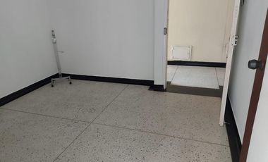 oficina en arriendo/venta en centro. Cod V5155