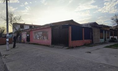 Casa en venta de 4 dorm. en La Florida