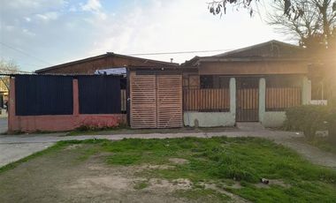 Casa en venta de 4 dorm. en La Florida