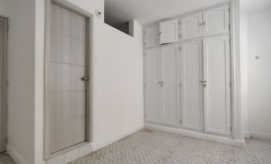 COD. 214 - SE ARRIENDA APARTAMENTO - BARRIO: CENTRO