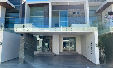 Casa en renta anual en Altabrisa Residencial; Cerritos, Mazatlán