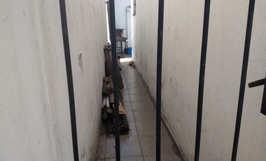 Venta Monoambiente con patio en Morón.