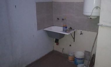 Venta Monoambiente con patio en Morón.