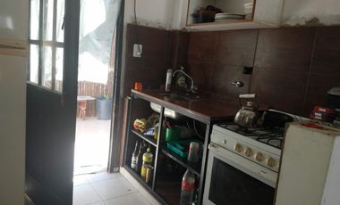 Venta Monoambiente con patio en Morón.